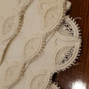 Set Of 7 Elegant Cream Lace Napkins